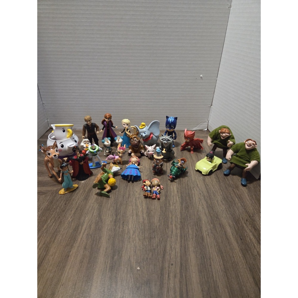 Disney Mixed Lot Plastic Figures 10+ Jasmine Jafar Robin Hood Bambi Jessie